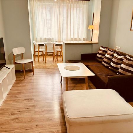 Center Hostel And Tours Ереван Экстерьер фото